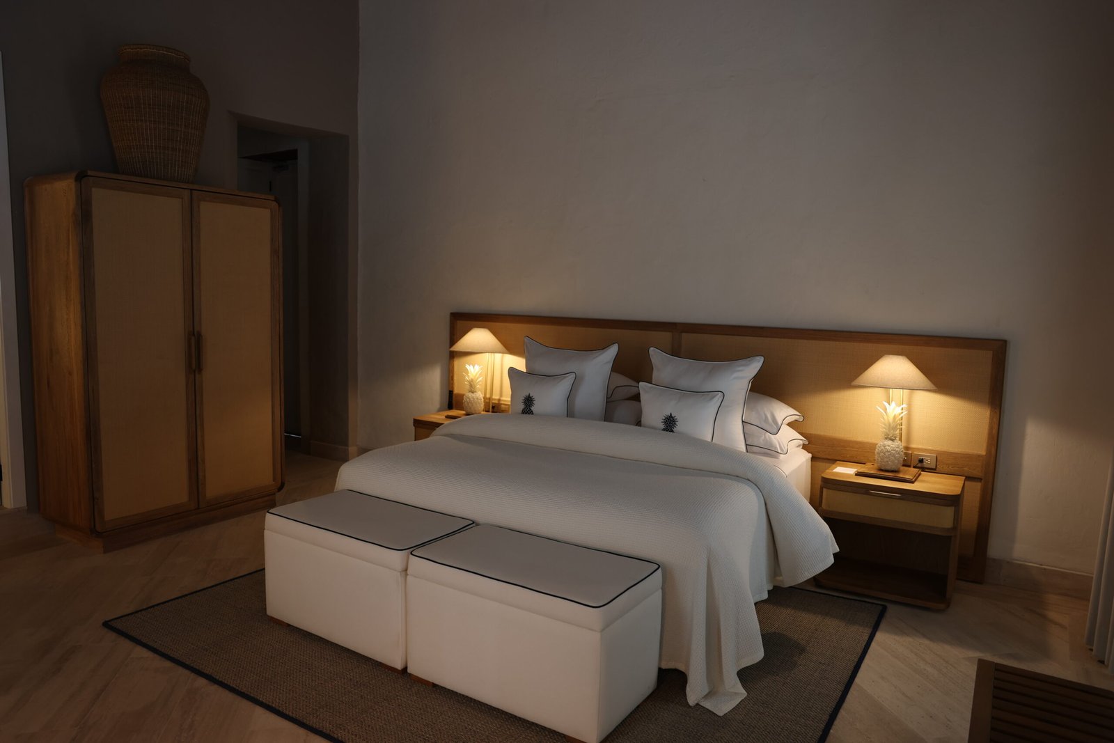 The Echo — Living Area